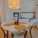 Apartment Strazyska 7 *